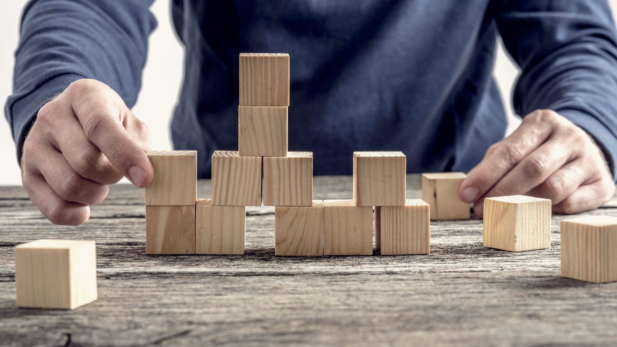 AI治理（二）：從倫理責任到制度信任的多層治理新典範