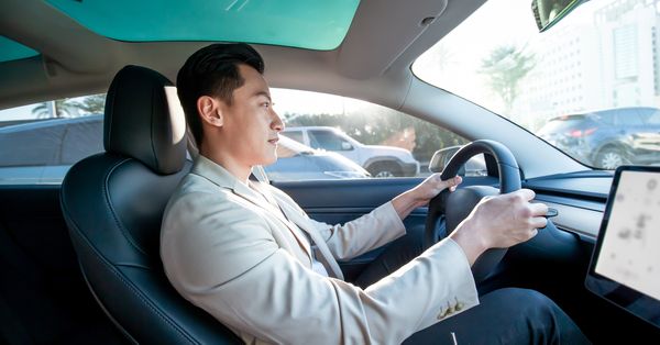 AI讓開車更安全？曾煜棋：電腦視覺結合5G能即時提醒駕駛