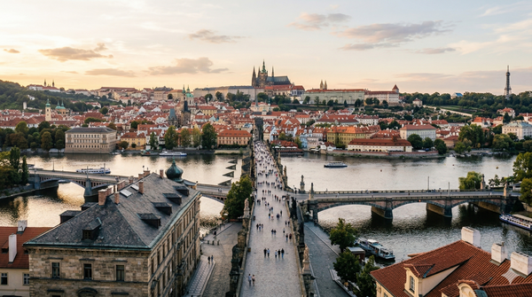 捷克、波蘭如何透過 AI 實現數據主權與治理進化